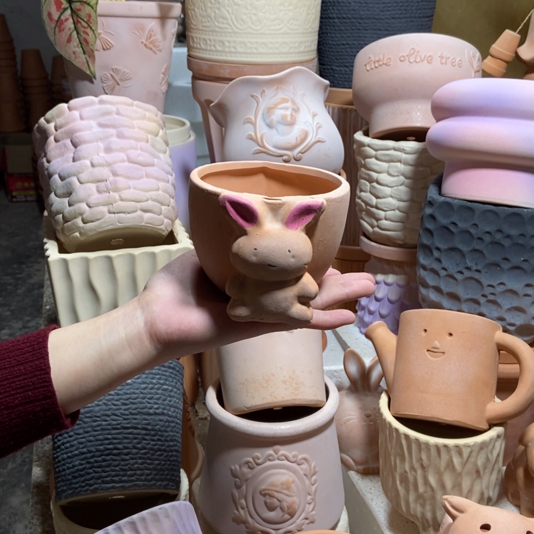 11×8手工彩绘小兔子盆 粗陶1个