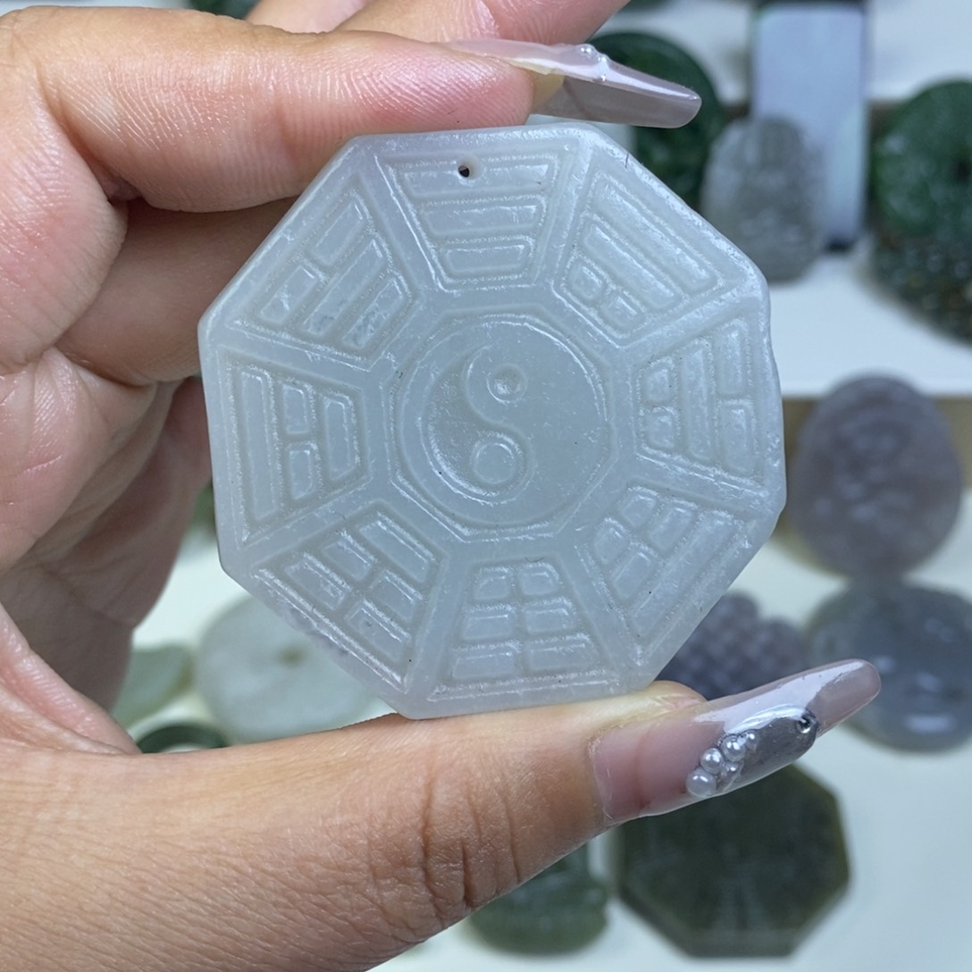 和田玉吊坠未镶嵌