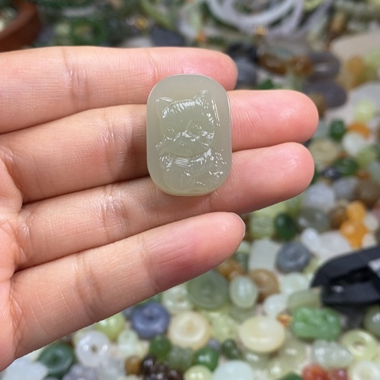 和田玉未镶嵌挂件