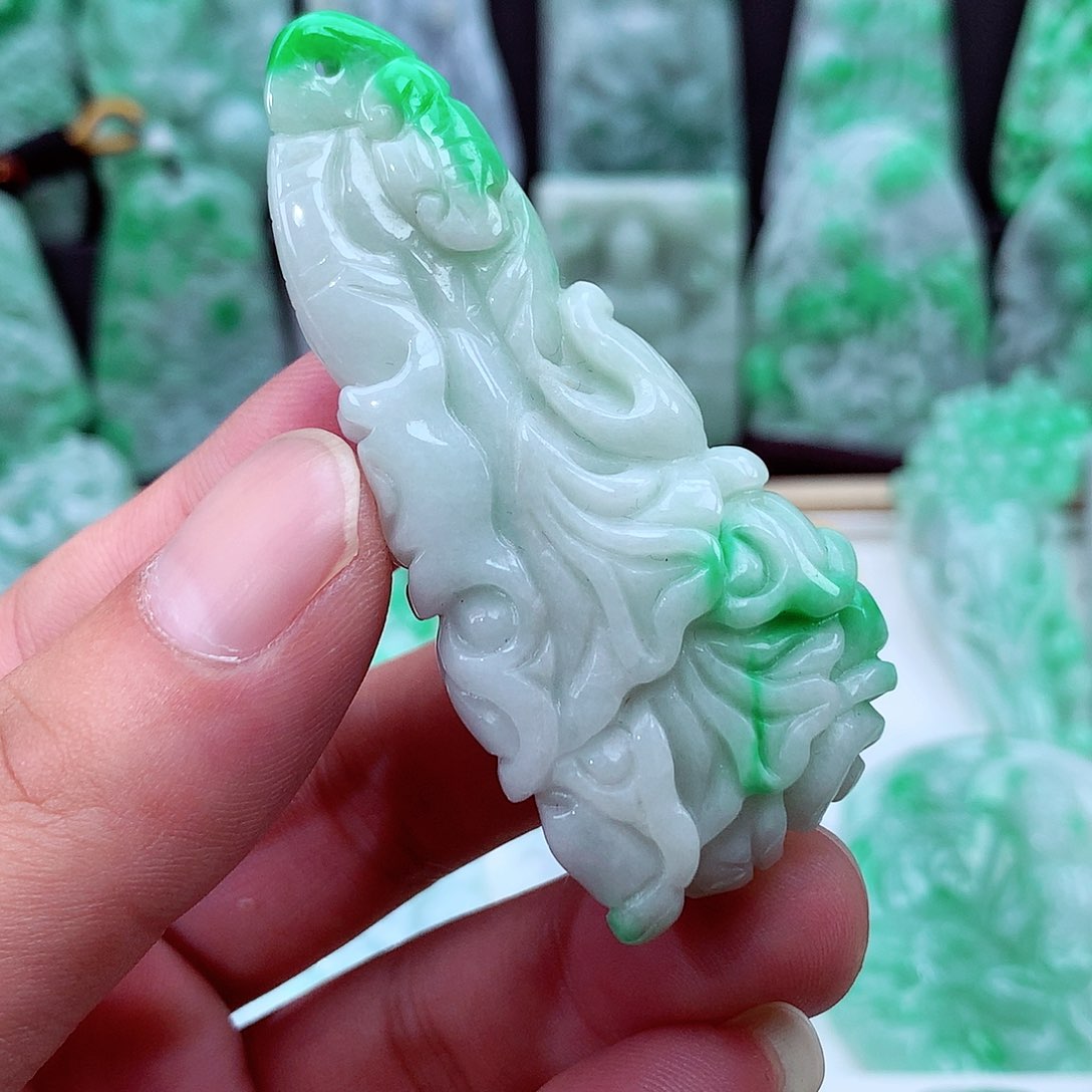 翡翠未镶嵌颈饰翡翠吊坠