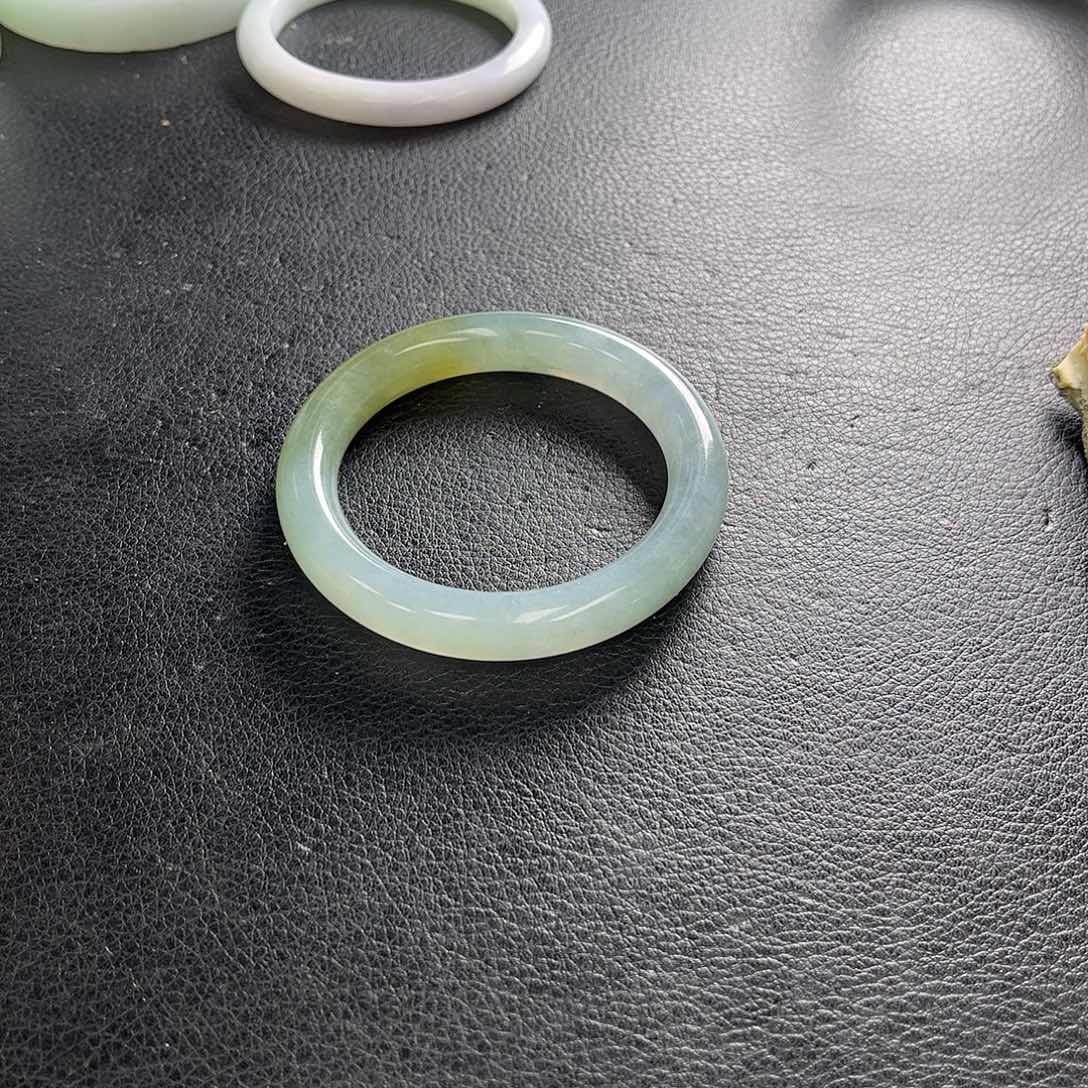 翡翠手镯未镶嵌妞*