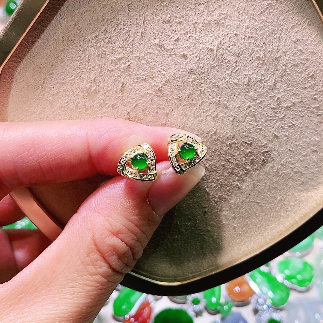 【闪购商品】翡翠挂件未镶嵌裸石