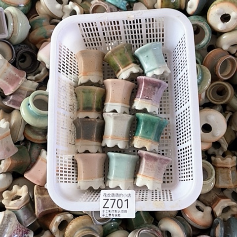 紫砂花盆701瑕疵品口径3厘米，你