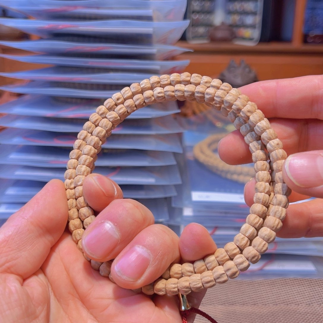 柏香籽/百香籽吊坠蛋