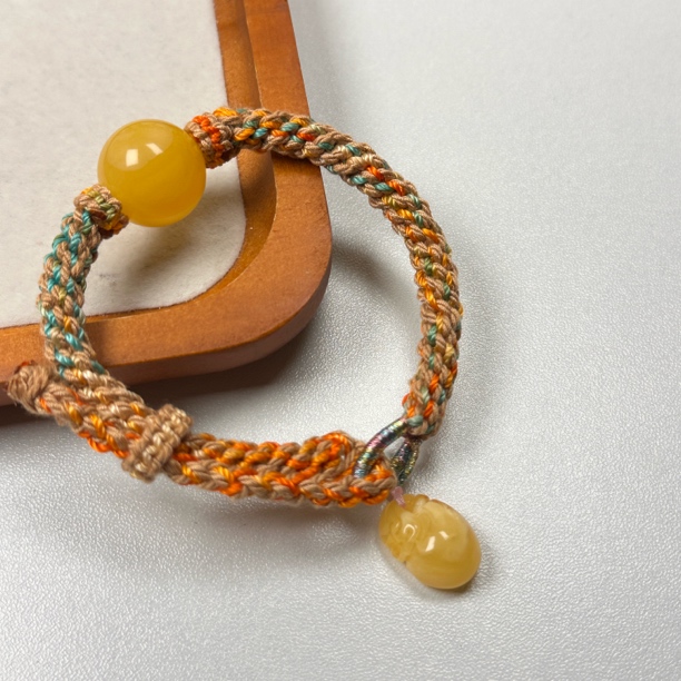 天然蜜蜡焦皮料圆珠手绳