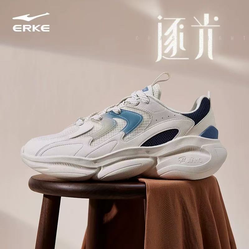 逐光丨鸿星尔克春季情侣运动男女密网透气老爹鞋潮流百搭休闲鞋  