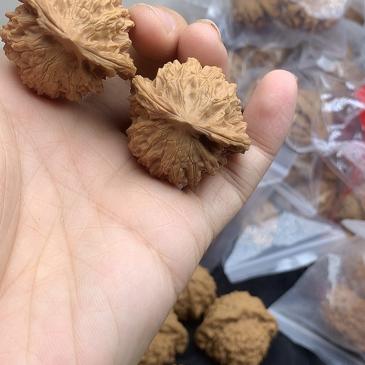 文玩核桃吊坠39 公子帽飞机