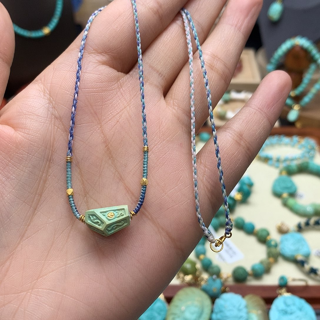 绿松石挂件18K金镶嵌