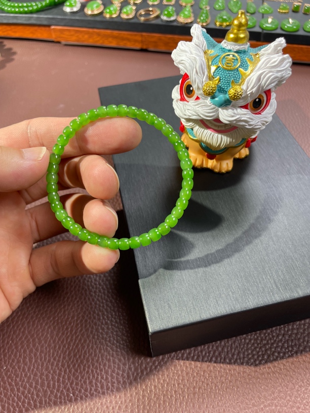 和田玉碧玉苹果绿直切手串老型珠链俄料乌兰海乌德高浓色5毫米