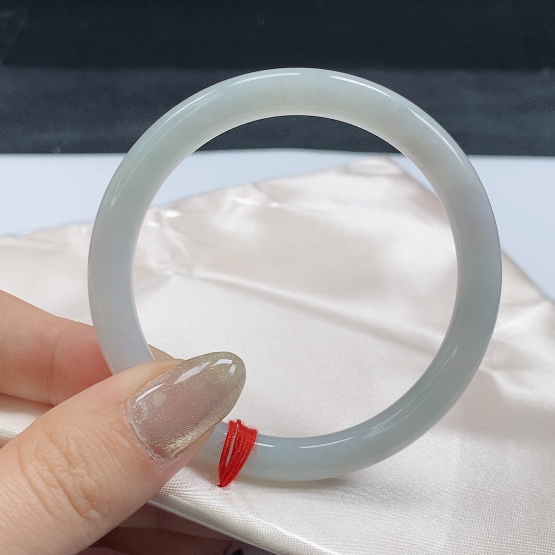 【闪购商品】翡翠手镯（圆镯）未镶嵌360号