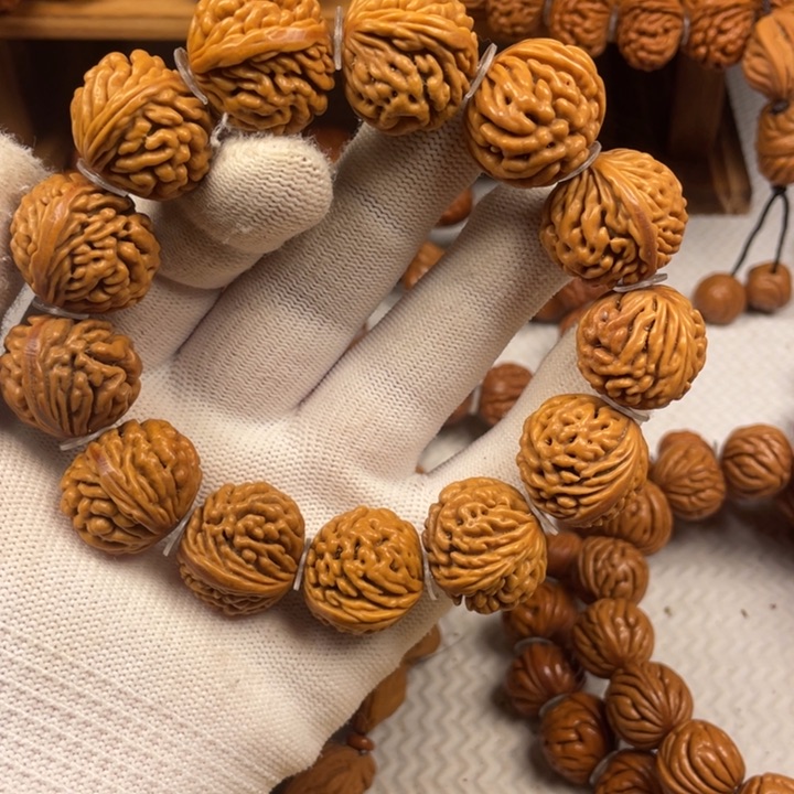 桃木6号链接桃核手串一个