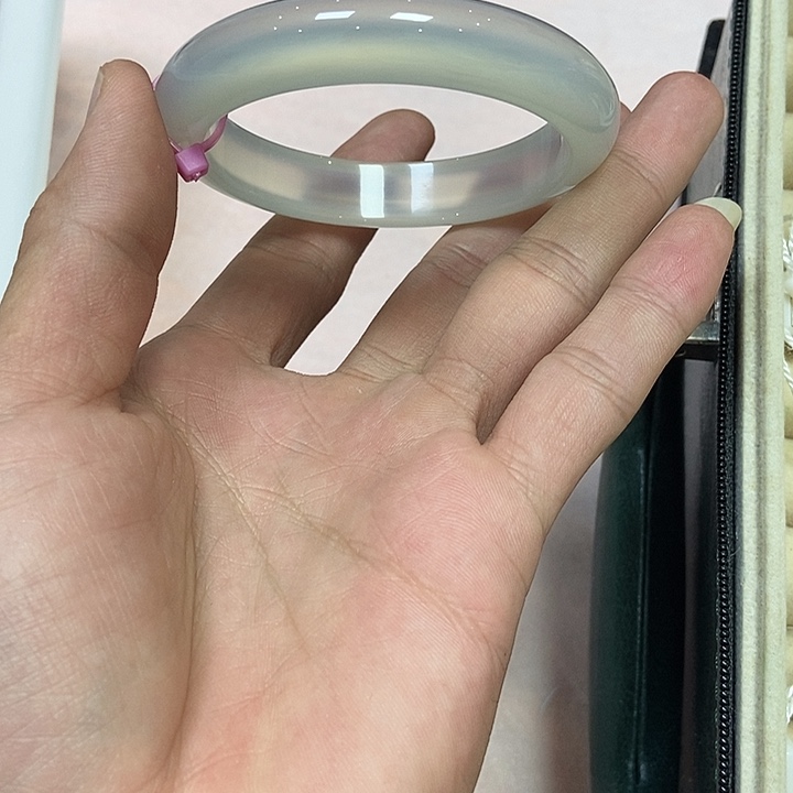 玛瑙/玉髓手镯未镶嵌礼*628