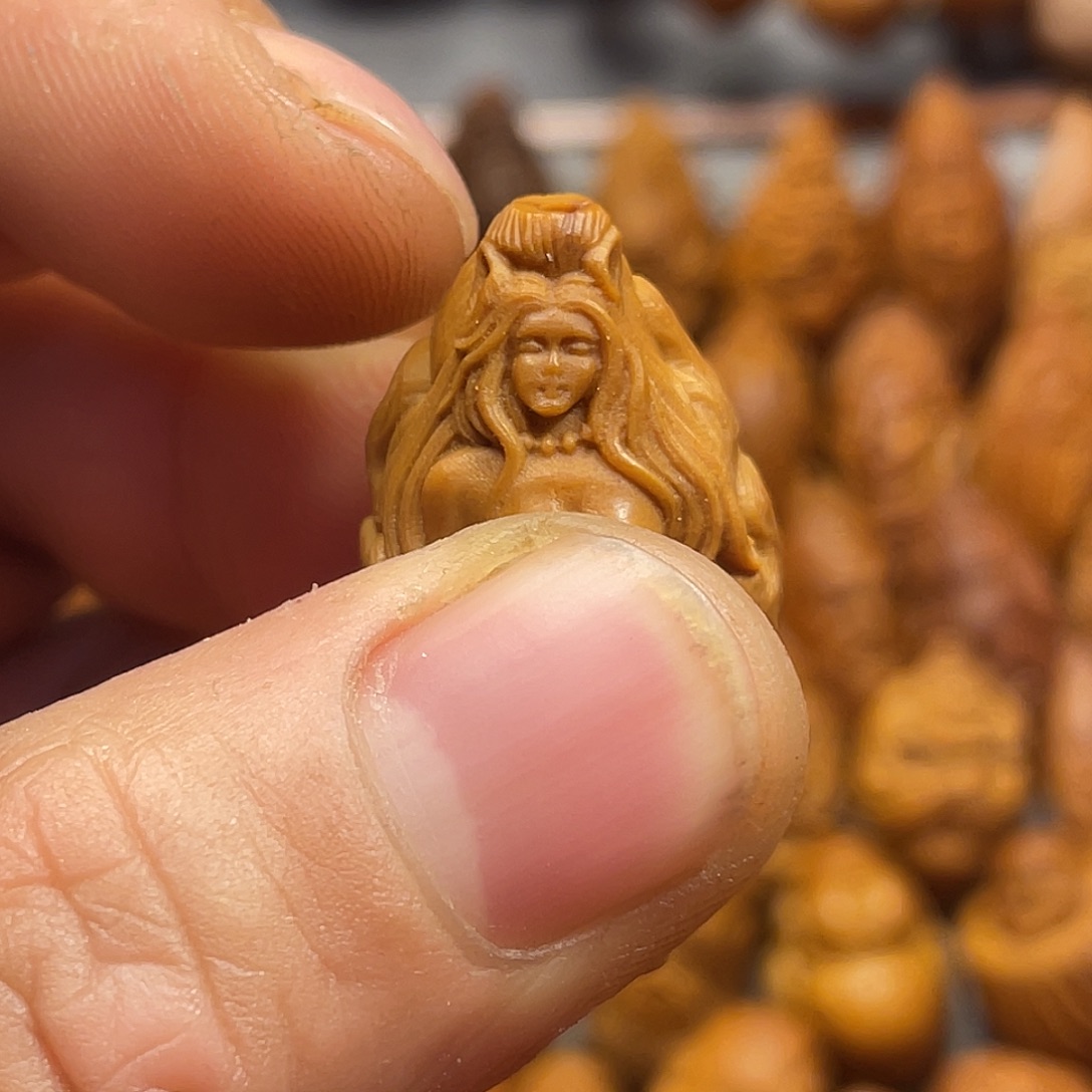 手串/手链橄榄核九尾狐美女042