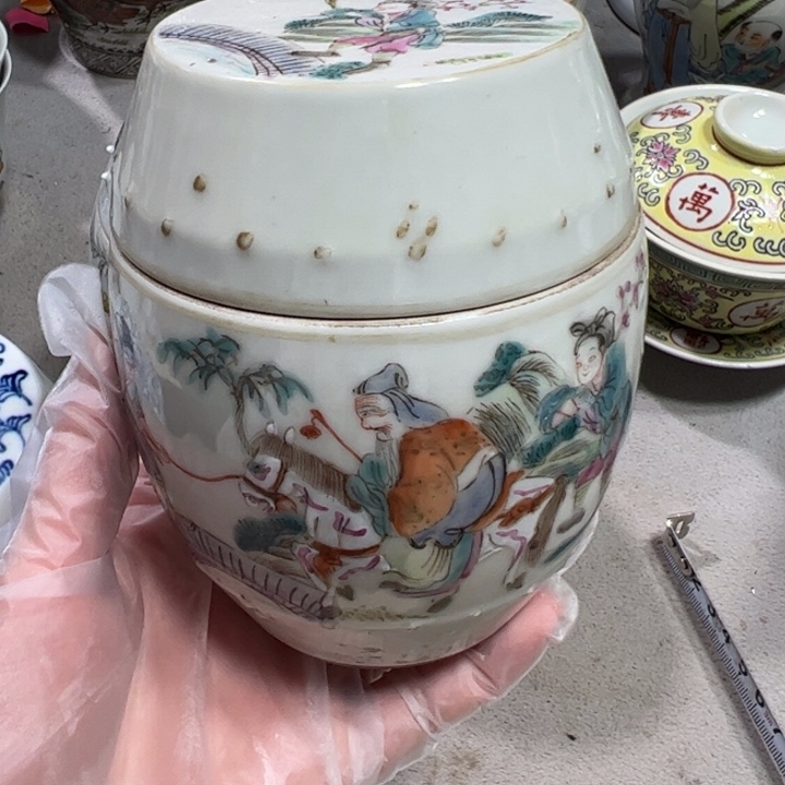景德镇瓷器工艺品江*