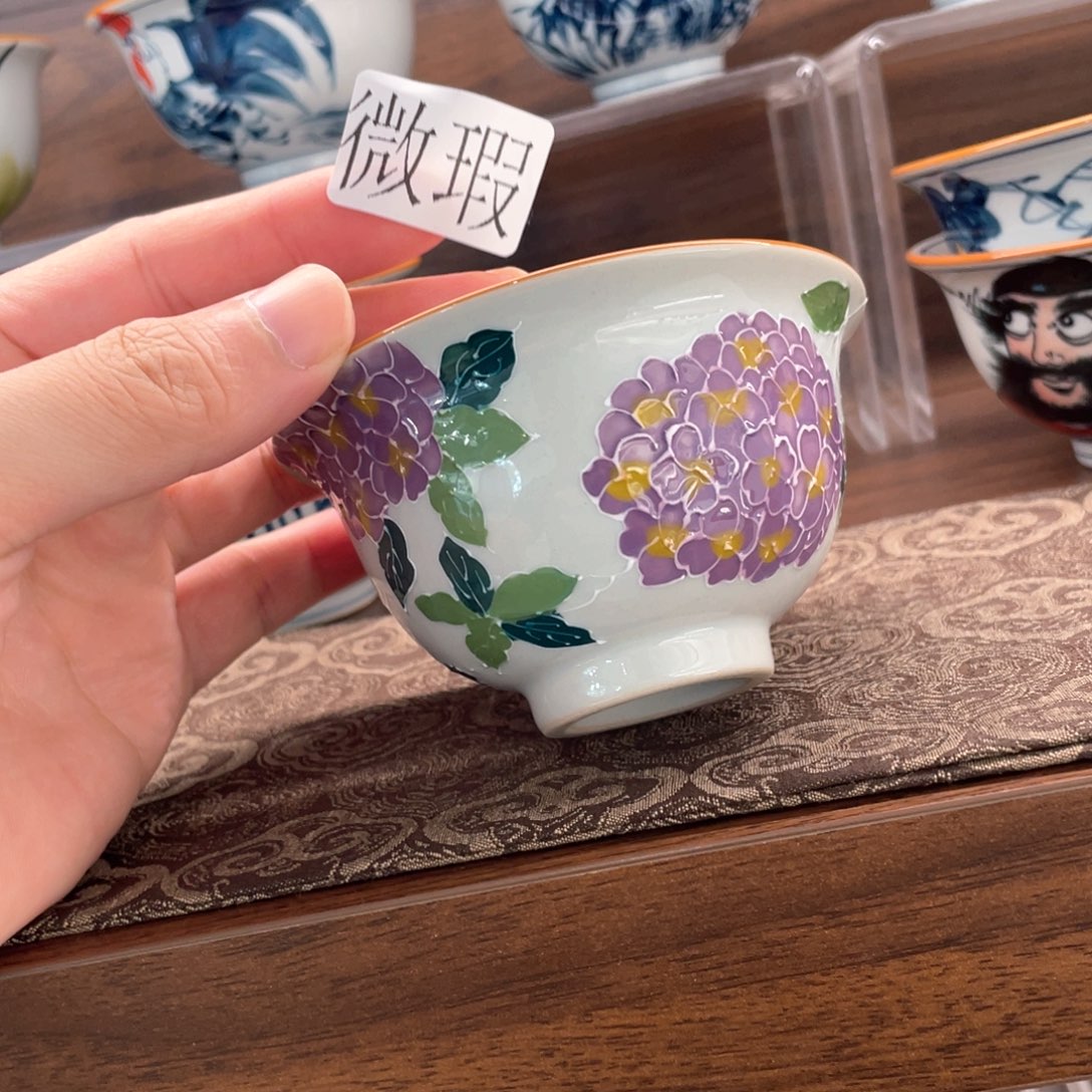 釉下手绘茶具微瑕