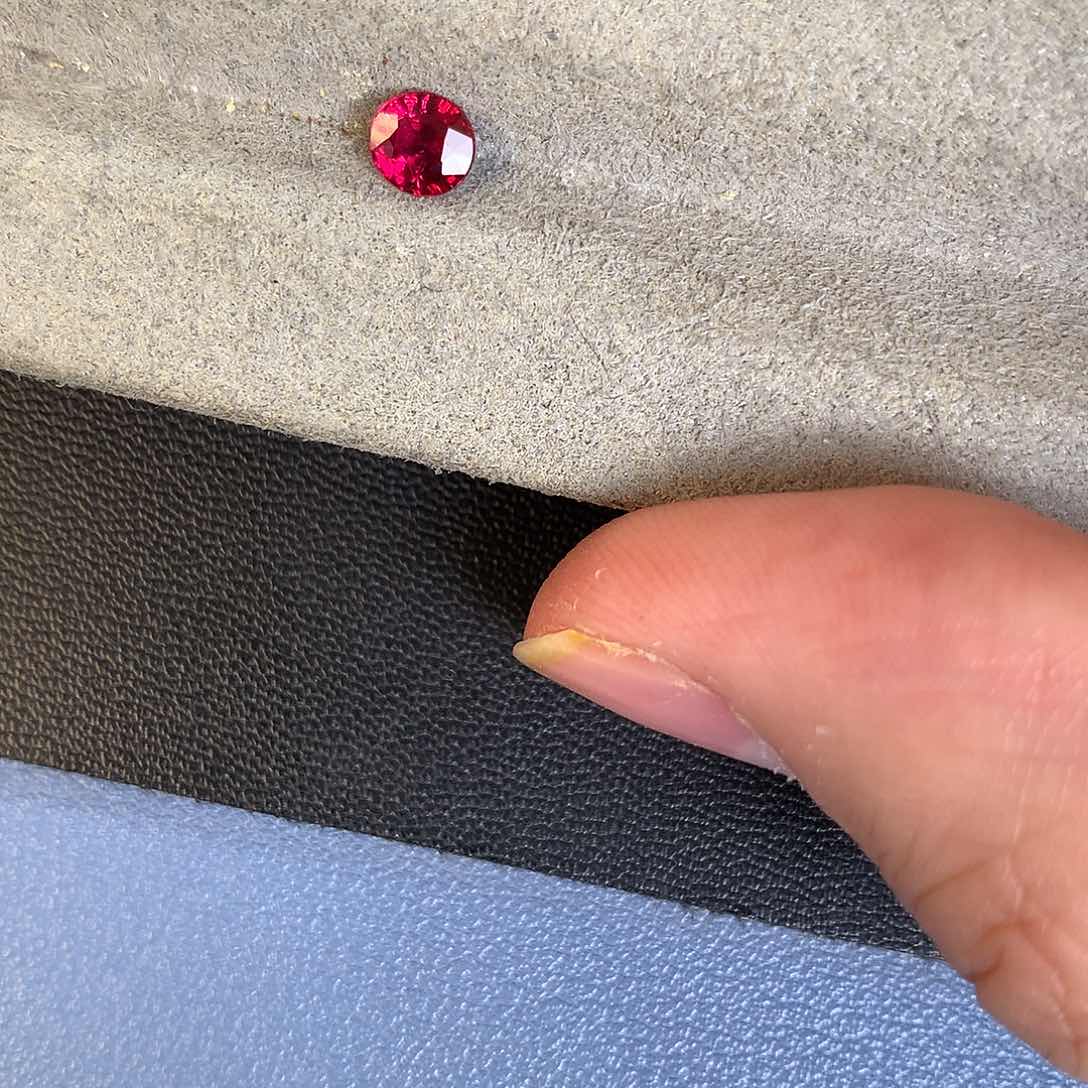 裸石未镶嵌红宝石61分 无烧 泰国