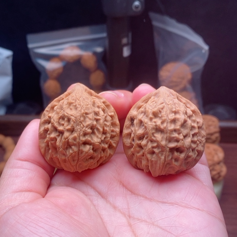 【闪购商品】吊坠文玩核桃金牛