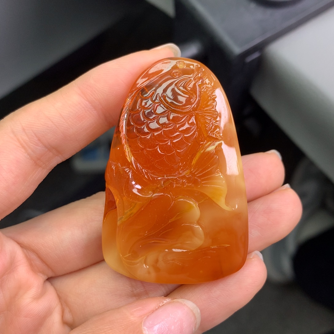 琥珀未镶嵌珠宝奇石54*33*16