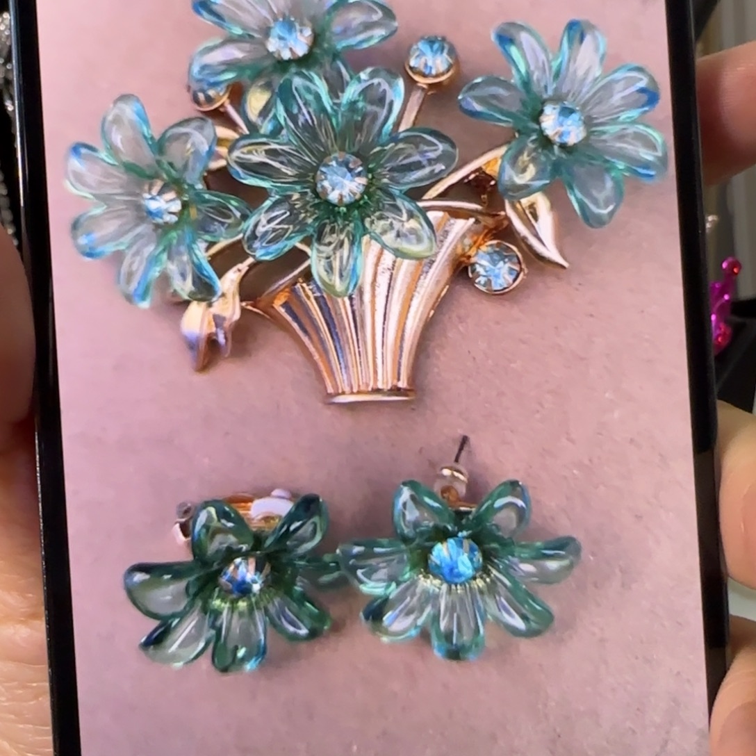 嫣***然琉璃纯铜合金全套的时候