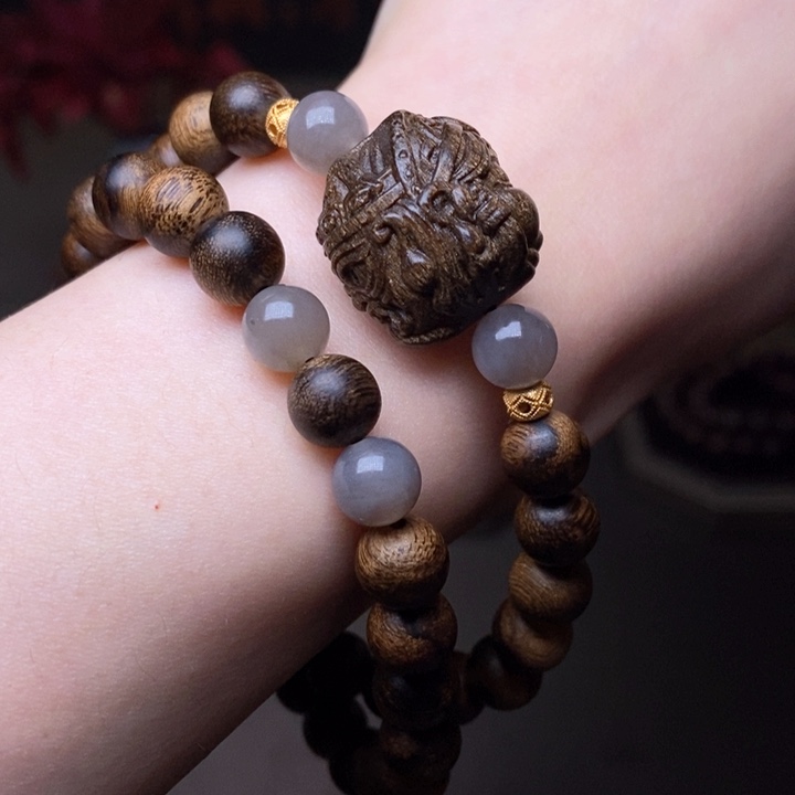 沉香手串越南芽庄黄棋瘤疤0.8+扎基沉香木雕配饰