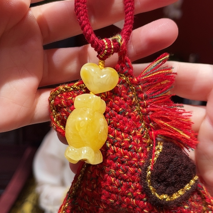 蜜蜡未镶嵌颈饰蜜蜡