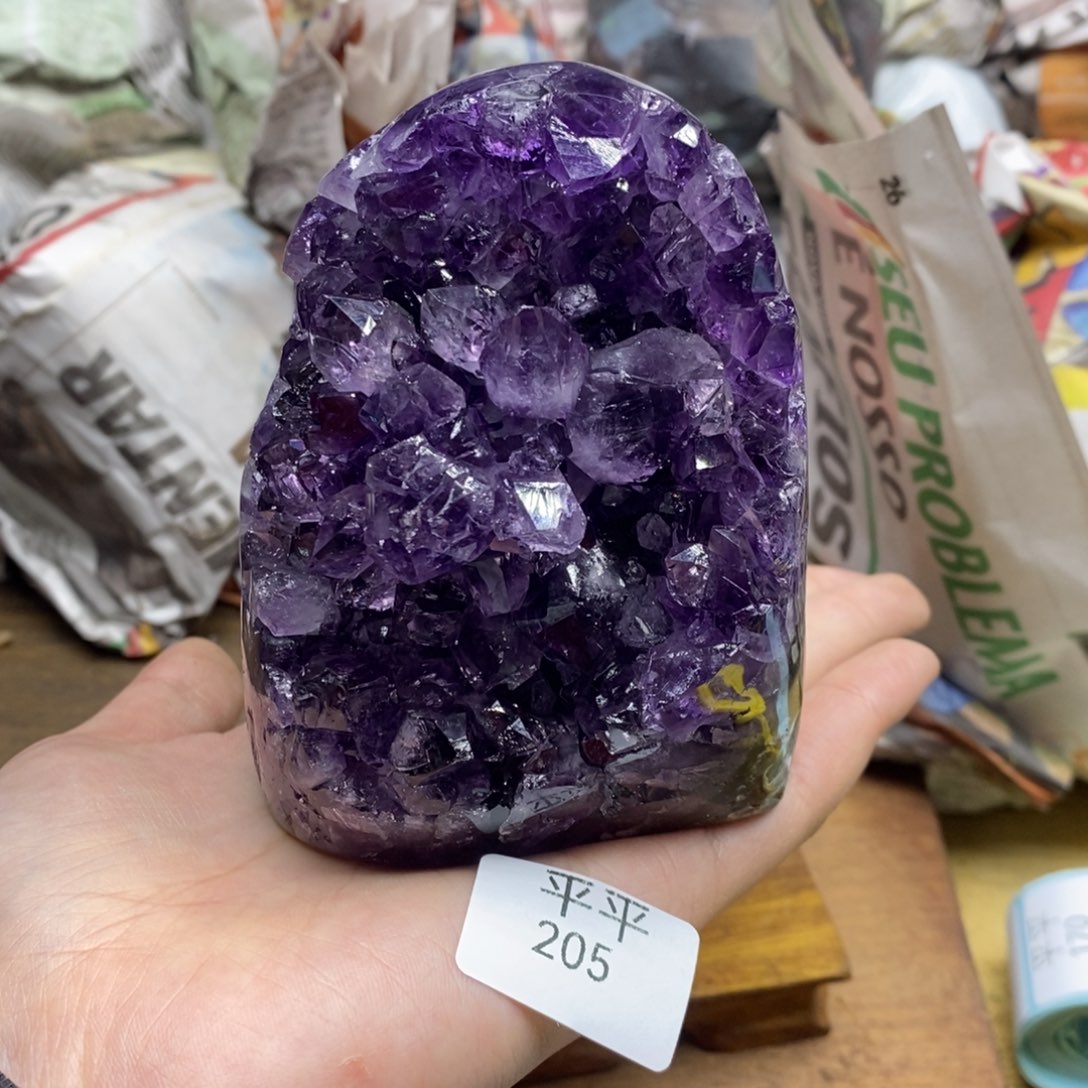 紫晶乌拉圭未镶嵌