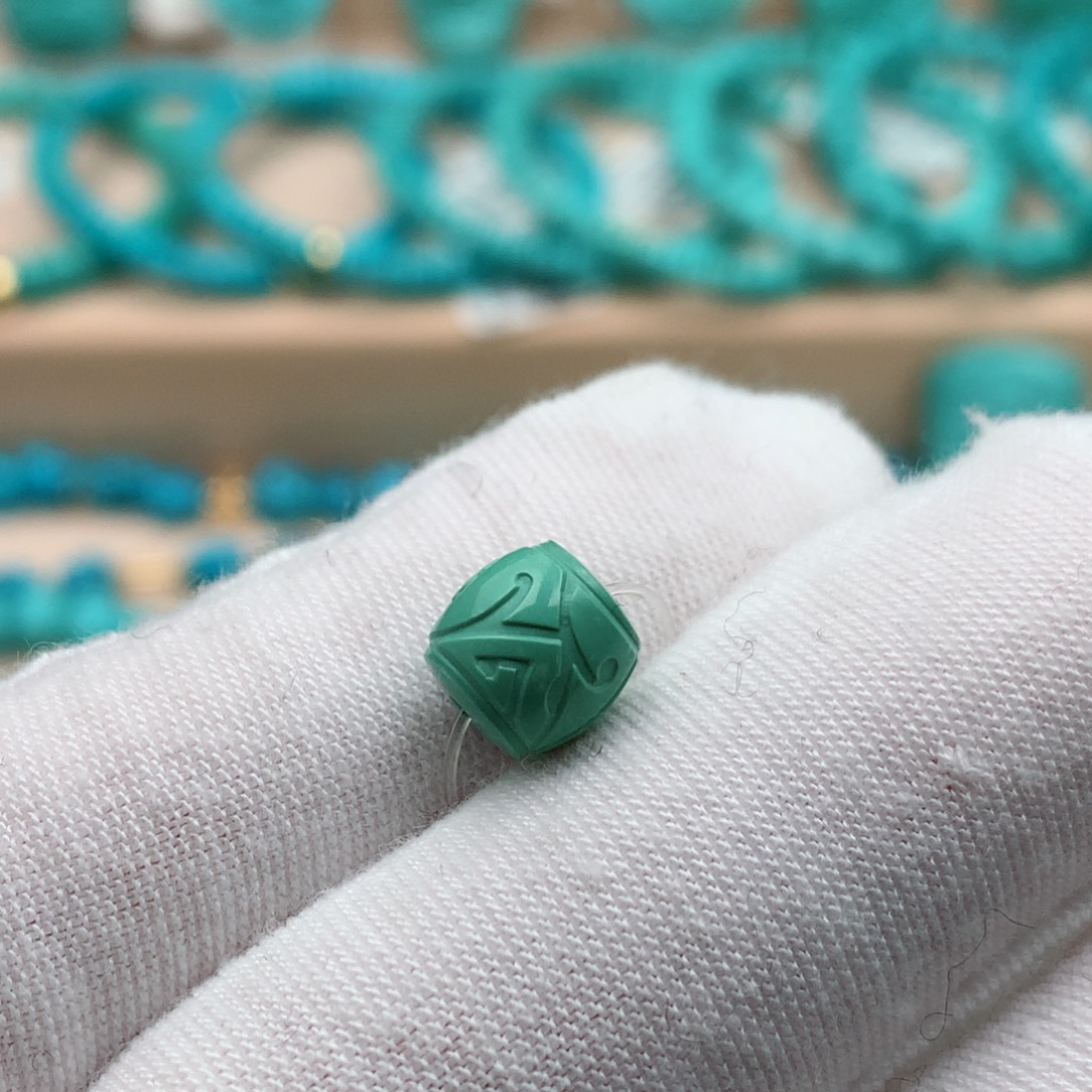 绿松石未镶嵌珠宝奇石7.7mm