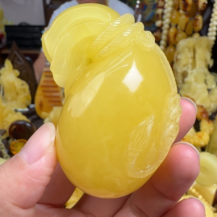 未镶嵌蜜蜡珠宝奇石