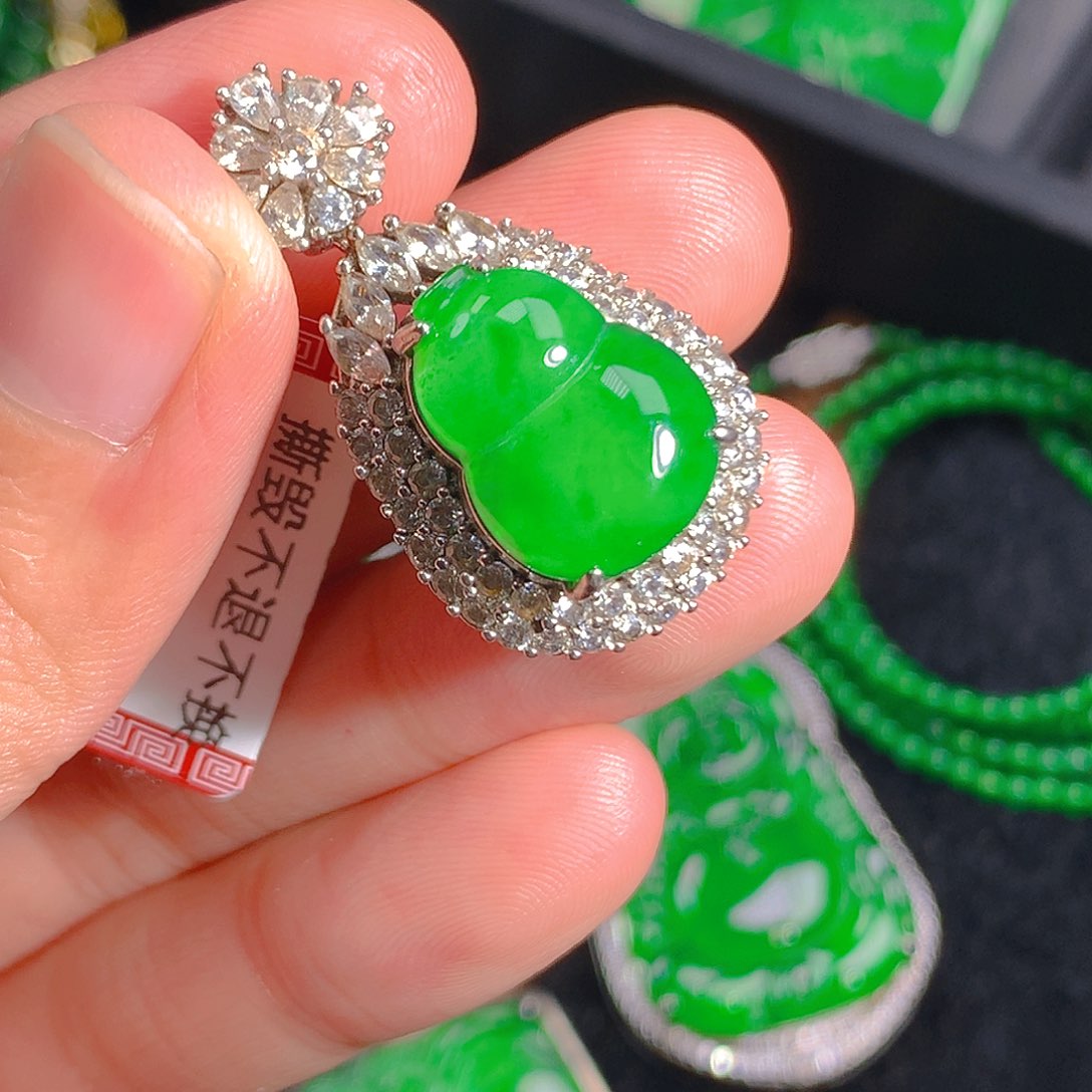 翡翠吊坠(不含链)未镶嵌