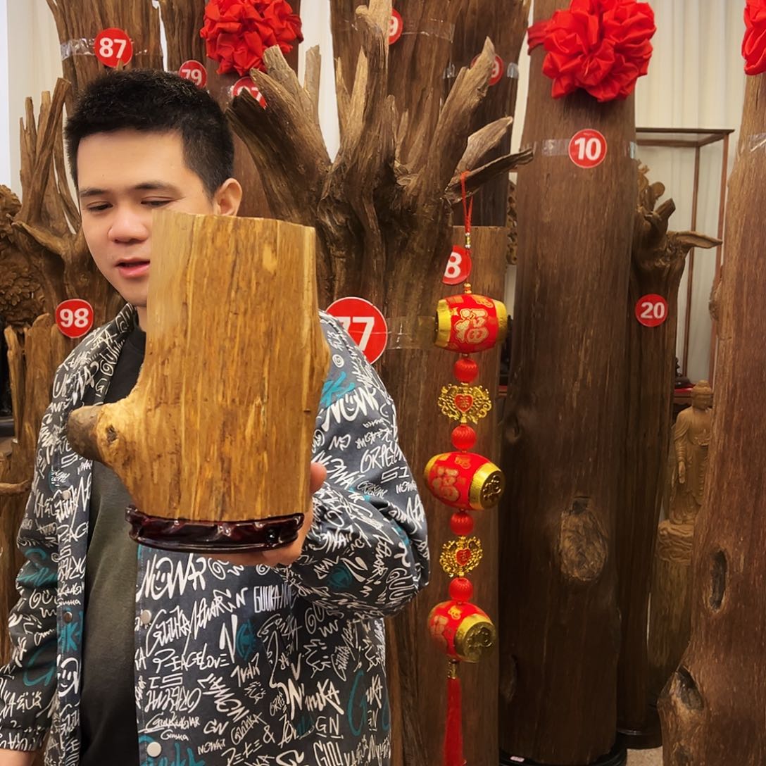 沉香碎屑沉香沉香原材料