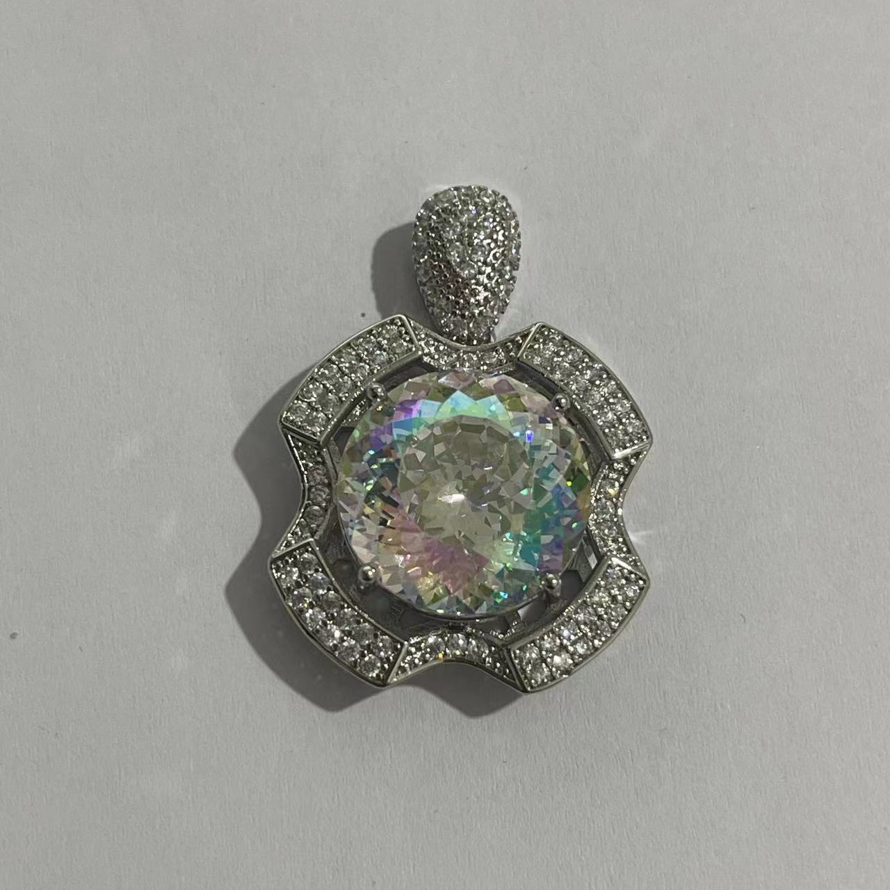 臻选吊坠 经典百搭设计银色吊坠XGT515