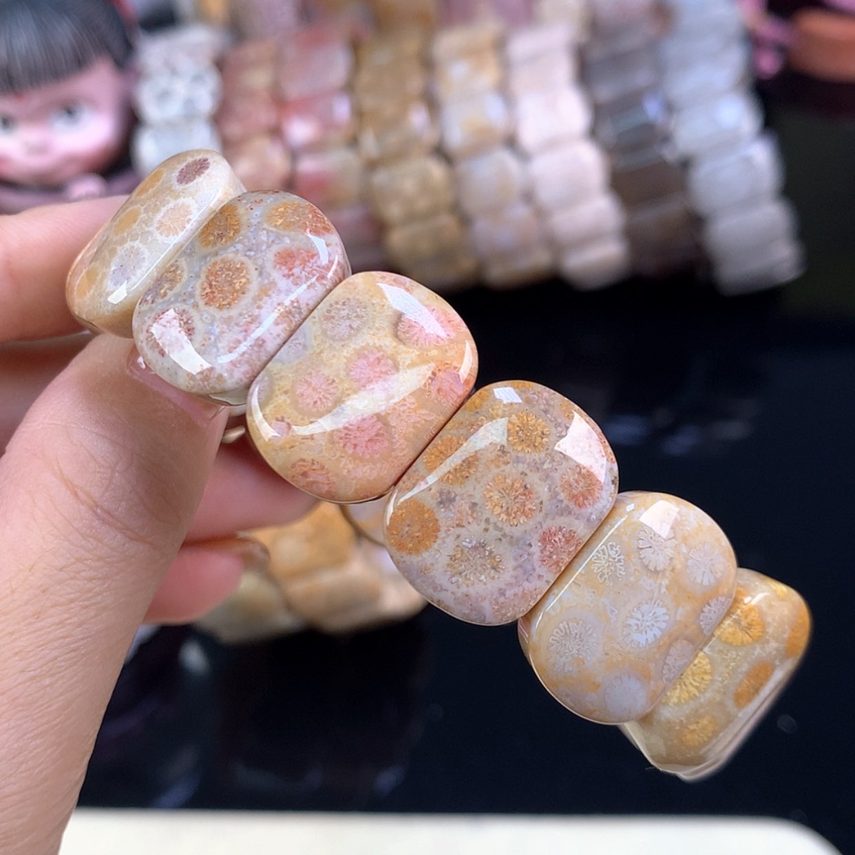 【闪购商品】颈饰未镶嵌硅化珊瑚（珊瑚玉）福利手牌12号