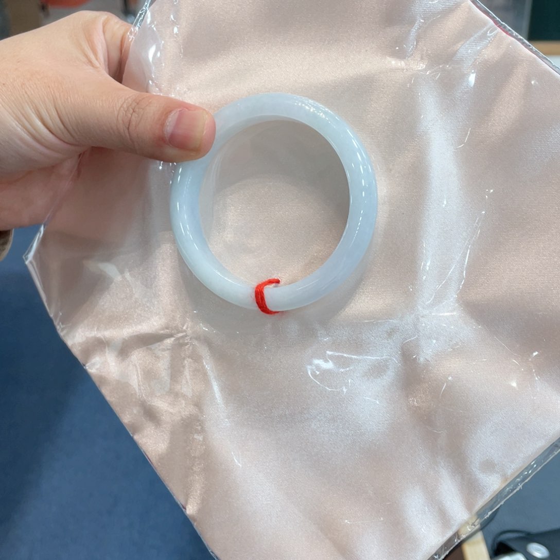 翡翠手镯未镶嵌买断