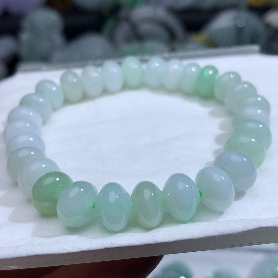 翡翠未镶嵌颈饰534