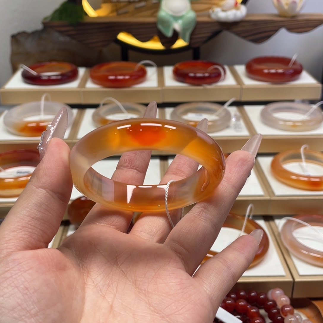 玛瑙/玉髓未镶嵌手镯