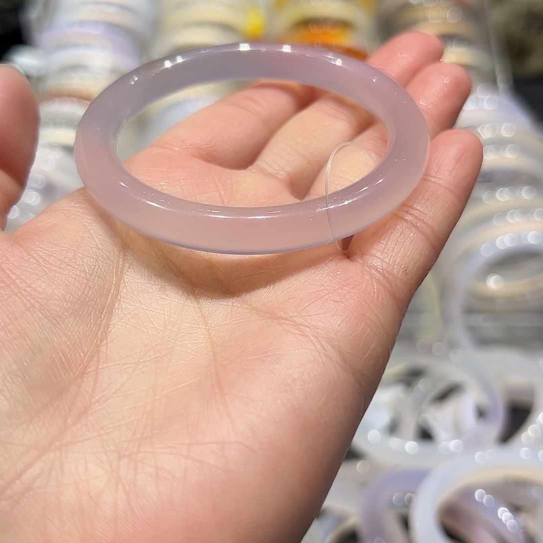 浅***心玛瑙/玉髓未镶嵌手镯