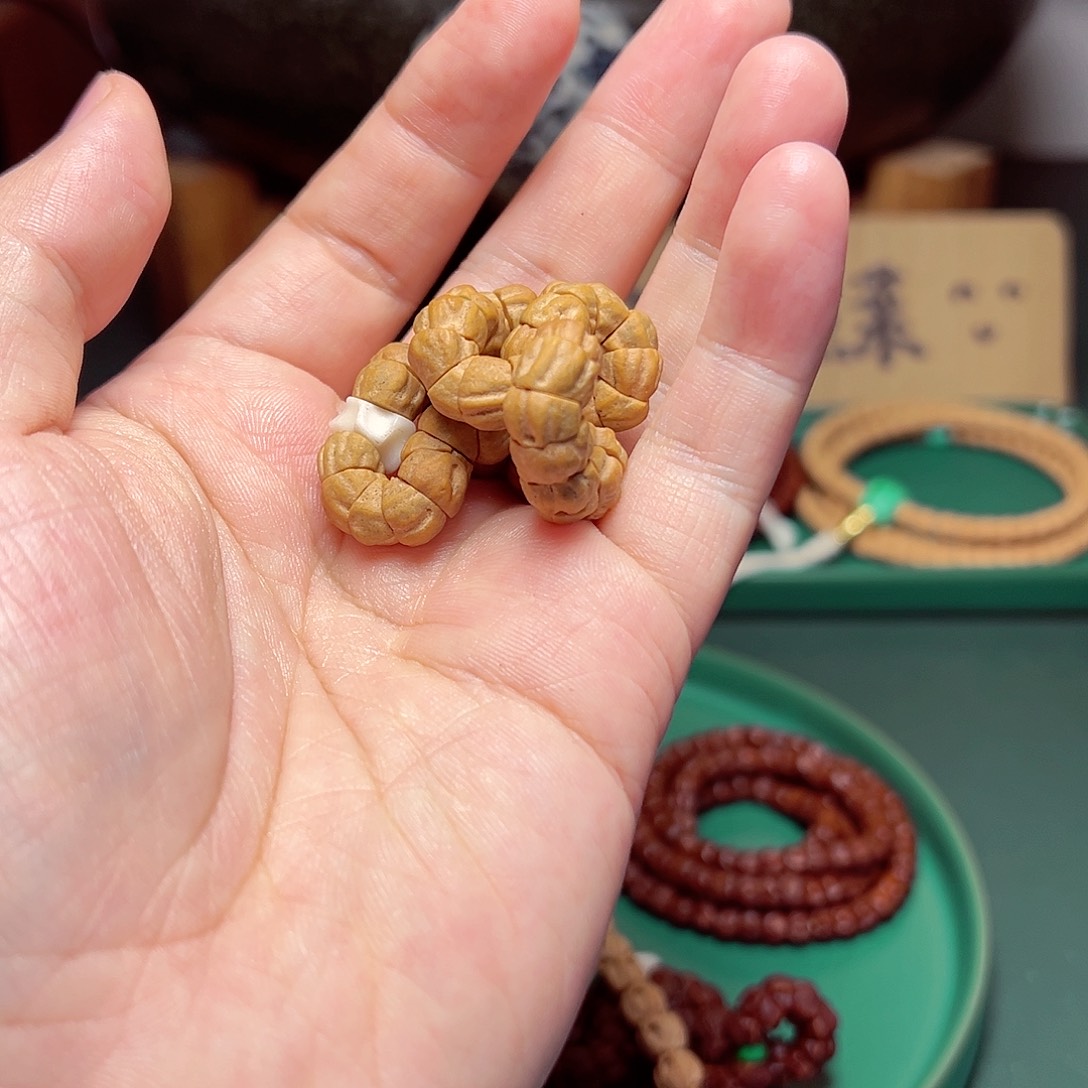 柏香籽/百香籽吊坠165.5