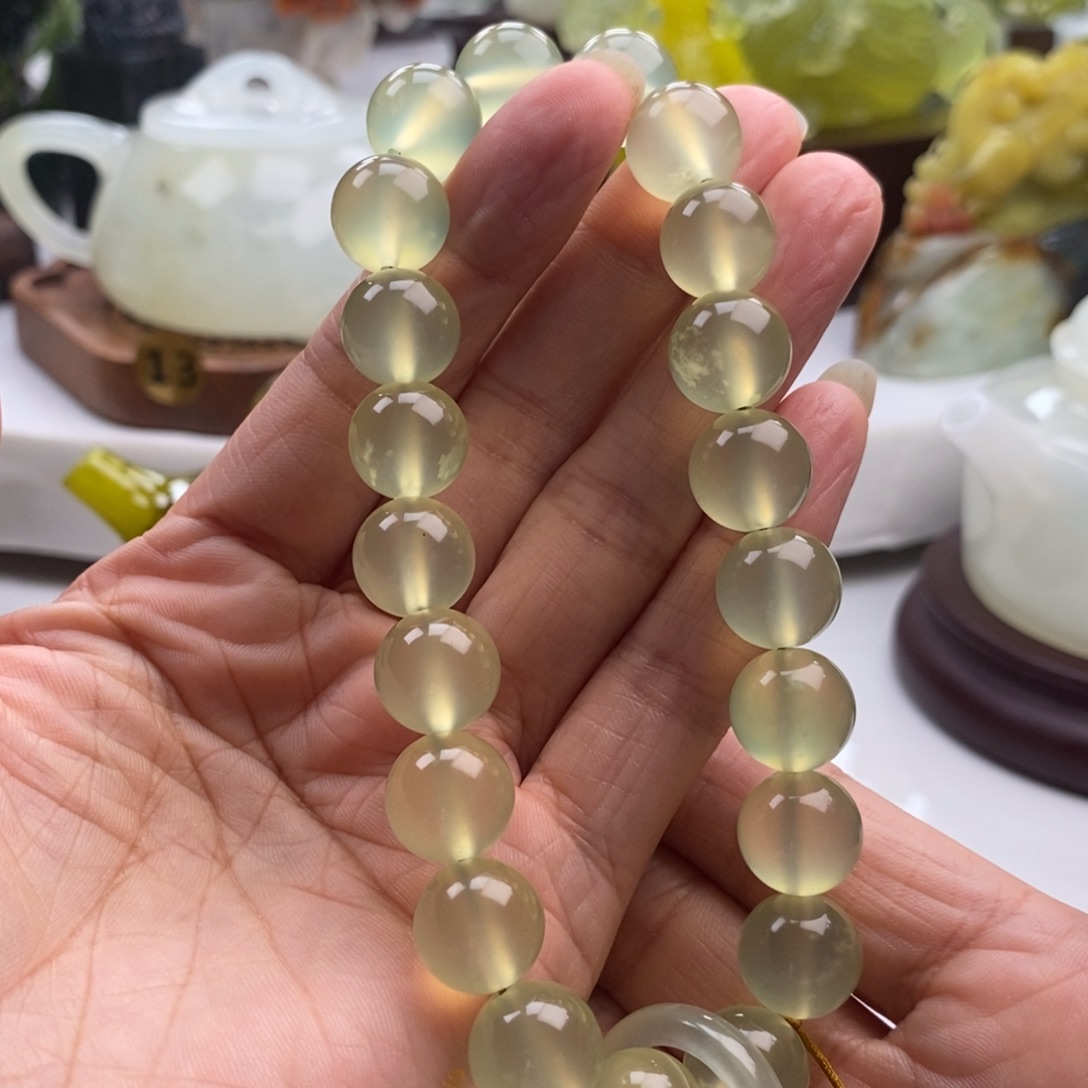 岫玉未镶嵌四大名玉手持