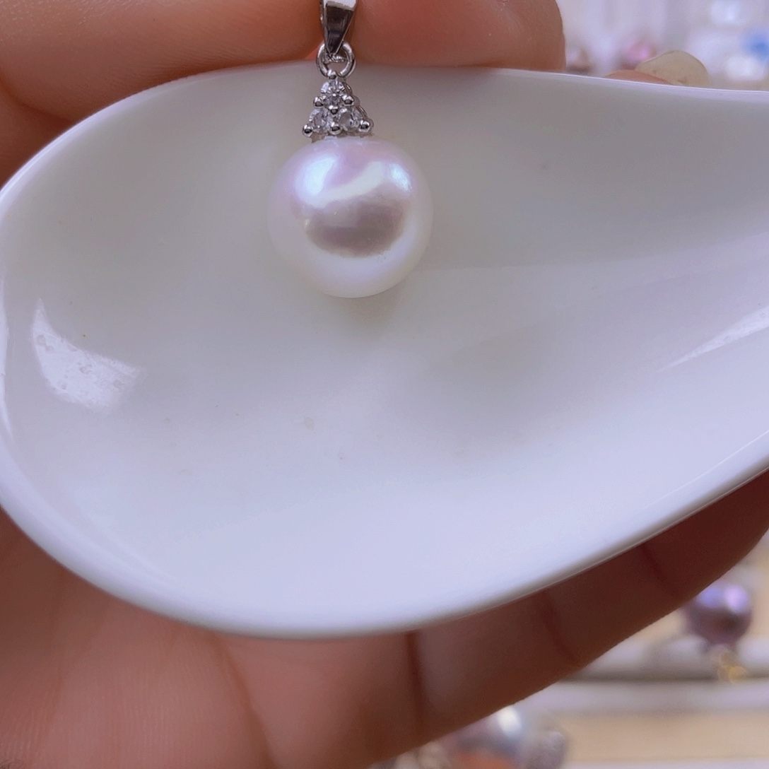 银S925镶嵌吊坠(赠链)淡水珍珠