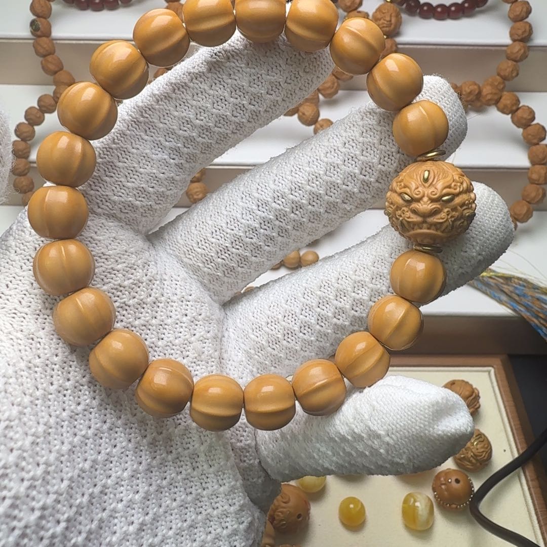 吊坠文玩核桃鲨鱼鳍 双面醒狮