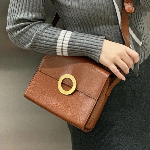 95新 BVLGARI/宝格丽 焦糖色大金环单肩斜挎包