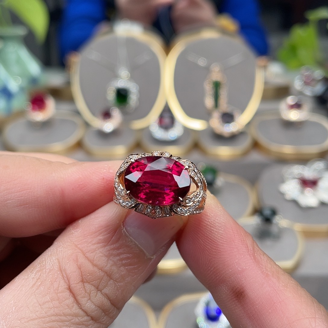 碧玺戒指18K金镶嵌7.53ct