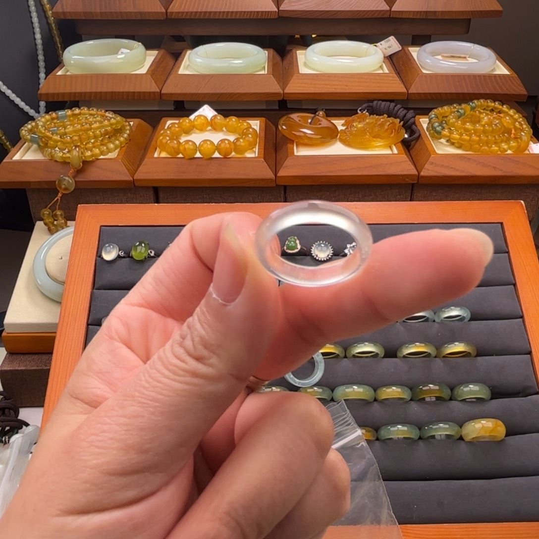 媛***蛇纹石玉未镶嵌手镯52