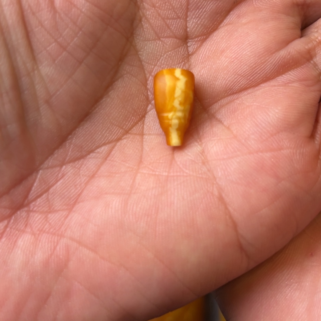 蜜蜡吊坠(不含链)未镶嵌