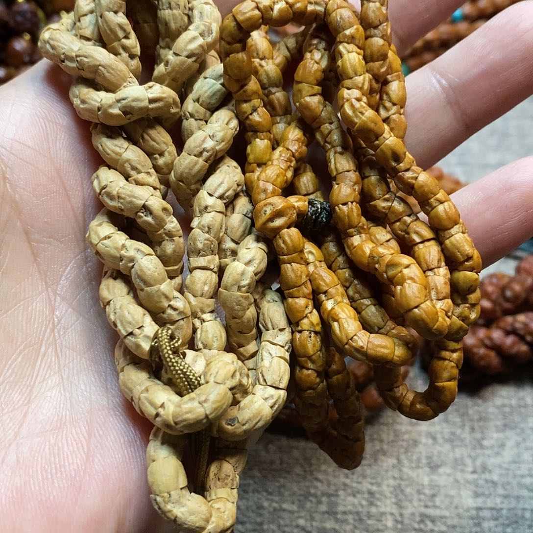 吊坠柏香籽/百香籽热振粉皮几何大肠