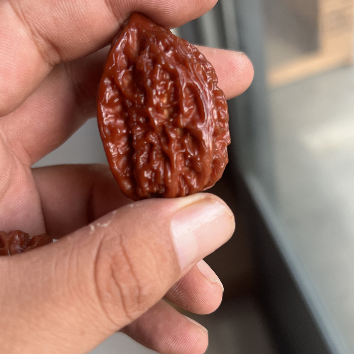 文玩核桃，纯手工打底