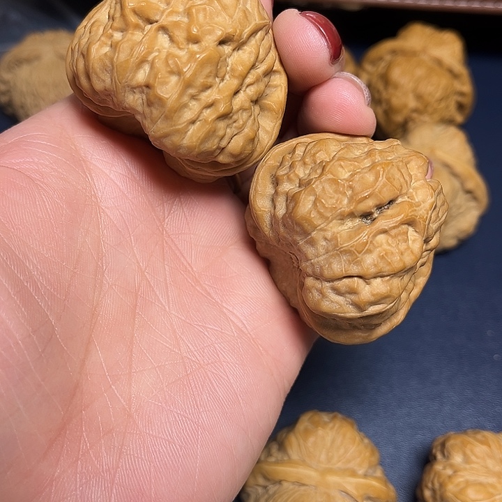 文玩核桃吊坠蛙的