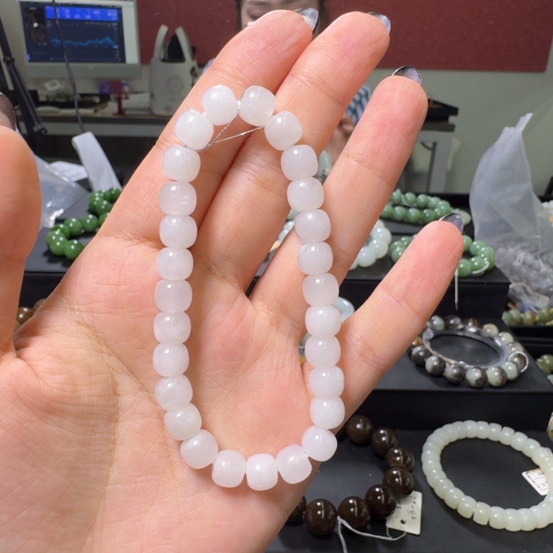 未镶嵌和田玉手链