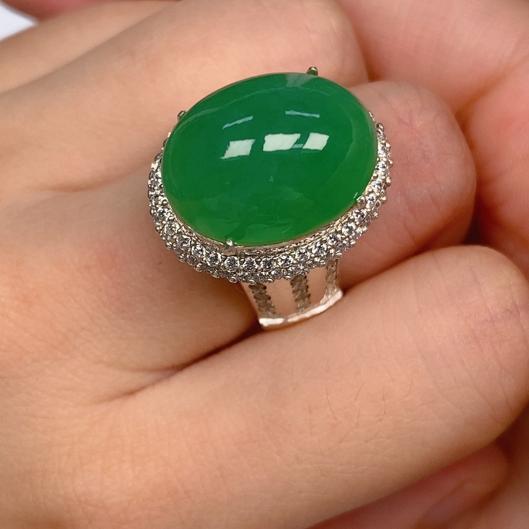 图****翡翠未镶嵌颈饰翡翠