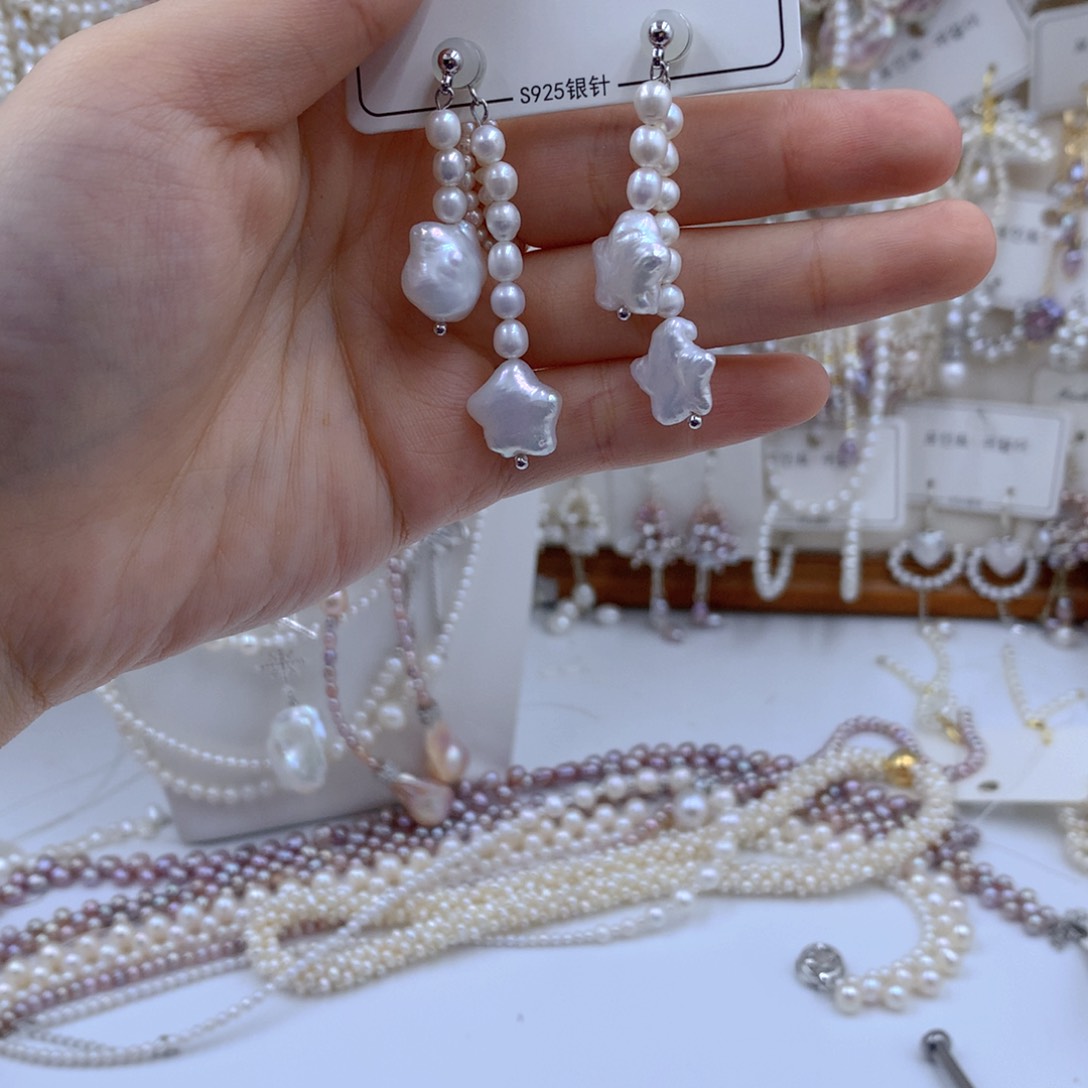 颈饰合金淡水珍珠